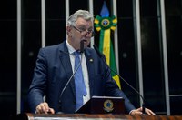 Heinze destaca qualidade da carne brasileira ante críticas de franceses