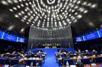 Delegados apontam avanços e desafios da carreira em sessão especial