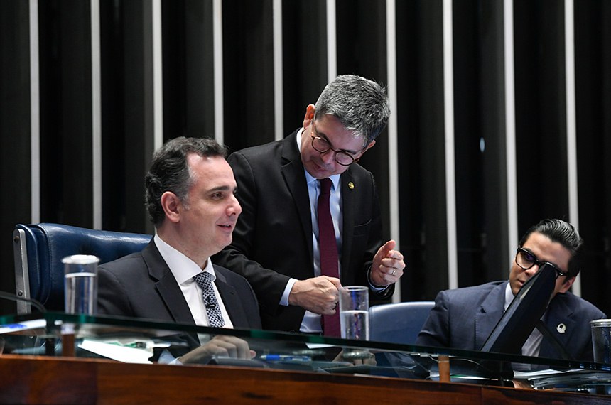 Mesa: 
presidente do Senado Federal, senador Rodrigo Pacheco (PSD-MG); 
líder do governo no Congresso Nacional, senador Randolfe Rodrigues (PT-AP);
secretário-geral da Mesa do Senado Federal, Gustavo A. Sabóia Vieira.