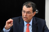 Relatório sobre regulamentação da reforma é apresentado por Braga à imprensa