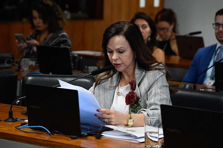 Em pronunciamento, à bancada, relatora do PL 3.085/2021, senadora Professora Dorinha Seabra (União-TO).