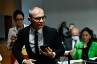 CCDD: Celulares deverão ter acionamento de emergência contra violência doméstica