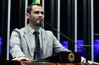 Cleitinho defende cortes de 'privilégios' dos Três Poderes