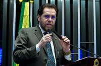 Plínio critica proposta do governo de extinguir isenção de IR por doença grave