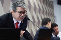 CCJ: arrecadação com multas poderá custear CNH para pessoas de baixa renda