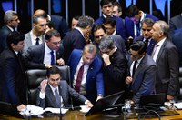 Congresso barra permissão para governo anular mais despesas discricionárias