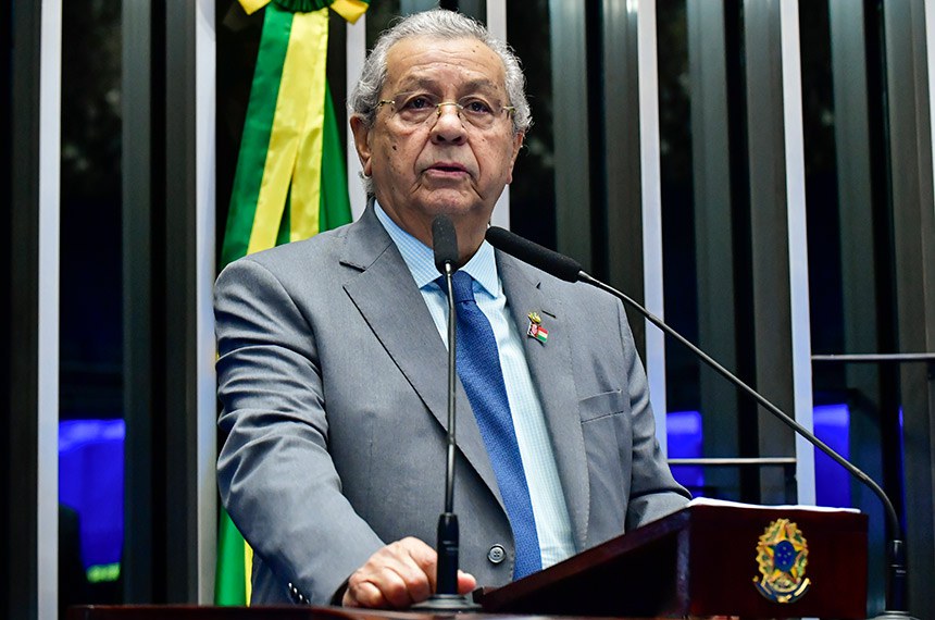 Em discurso, à tribuna, senador Jayme Campos (União-MT).