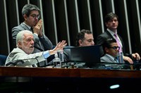 Mesa: 
relator do PLP 210/2024, senador Jaques Wagner (PT-BA); líder do governo no Congresso Nacional, senador Randolfe Rodrigues (PT-AP);
presidente do Senado Federal, senador Rodrigo Pacheco (PSD-MG); 
secretário-geral da Mesa do Senado Federal, Gustavo A. Sabóia Vieira;
secretário-geral adjunto da Mesa do Senado Federal, Ivan Furlan Falconi.