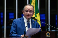 Zequinha critica projeto que modifica carreira de professores do Pará