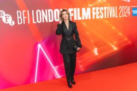 Fernanda Torres pode ser homenageada com Diploma Bertha Lutz