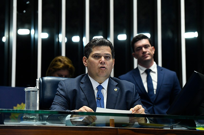 Mesa:
presidente eleito do Senado Federal, senador Davi Alcolumbre (União-AP).