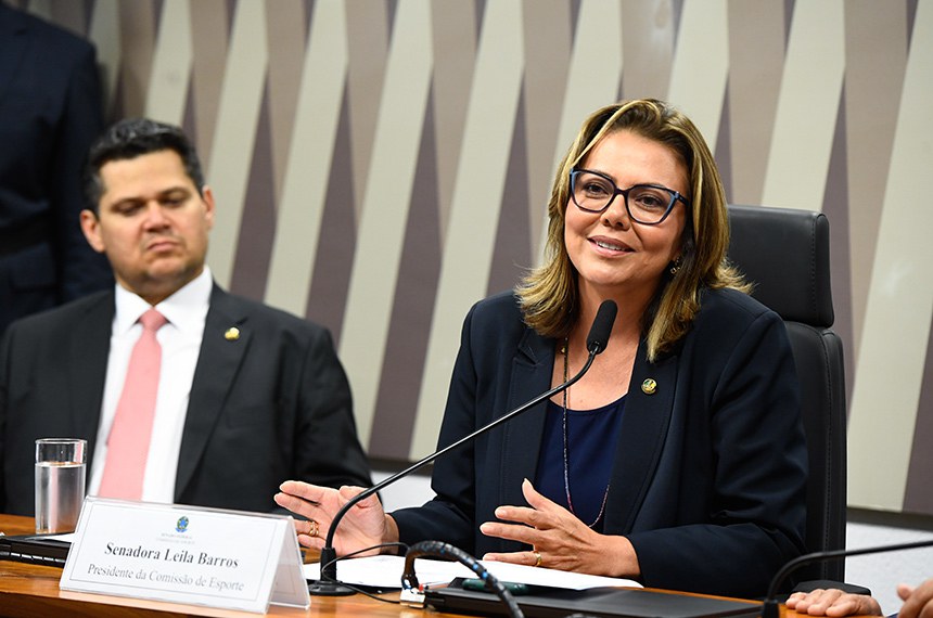 Mesa: 
presidente do Senado Federal, senador Davi Alcolumbre (União-AP); 
presidente da CEsp, senadora Leila Barros (PDT-DF) - em pronunciamento.