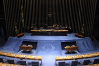 Plenário pode votar projeto que reduz inelegibilidade de políticos condenados