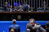 Matrícula de filho na escola onde pai trabalha volta à Câmara