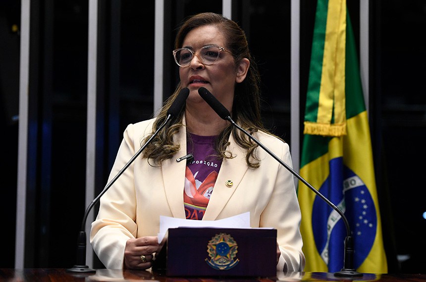 Em discurso, à tribuna, senadora Dra. Eudócia (PL-AL).