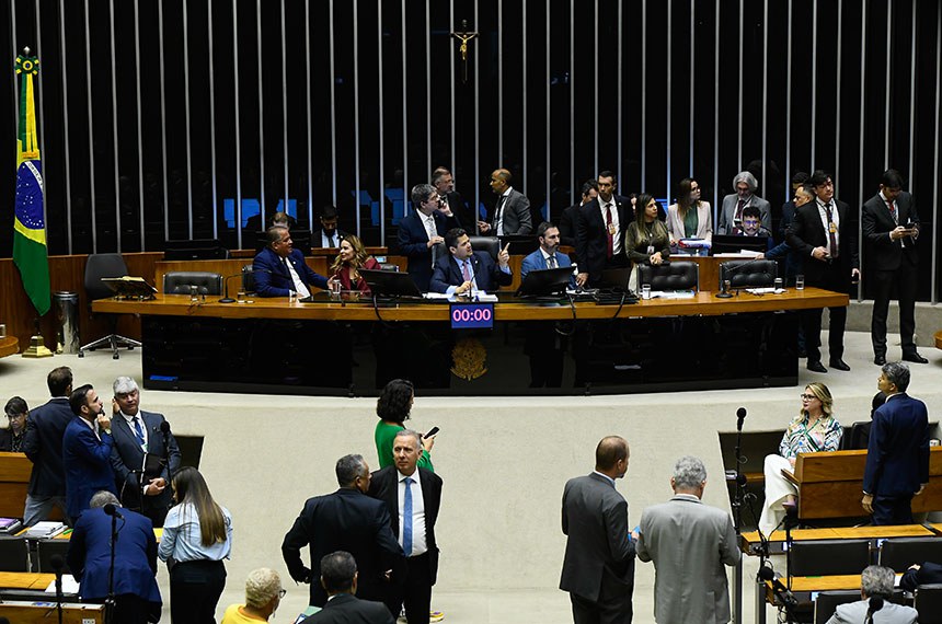 Mesa: 
vice-presidente do Senado Federal, senador Eduardo Gomes (PL-TO); 
1ª secretária da Mesa do Senado Federal, senadora Daniella Ribeiro (PSD-PB);
presidente do Senado Federal, senador Davi Alcolumbre (União-AP); 
líder do governo no Congresso Nacional, senador Randolfe Rodrigues (PT-AP); 
secretário-geral da Mesa do Senado Federal, Danilo Augusto Barboza de Aguiar.