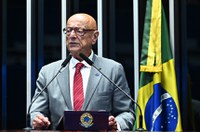 Amin critica aumento de tarifas para aviação em Santa Catarina