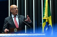 Esperidião Amin pede urgência para projeto sobre pesca da tainha em SC