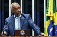 Romário destaca importância do Dia Internacional da Síndrome de Down