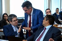 CTFC adia votação sobre portabilidade de salário e operações de crédito pessoal