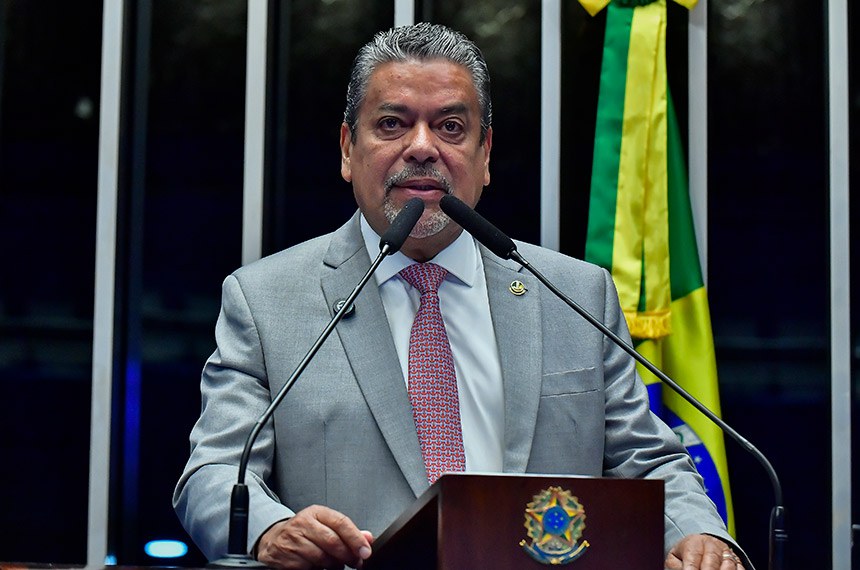 Em discurso, à tribuna, senador Dr. Hiran (PP-RR).