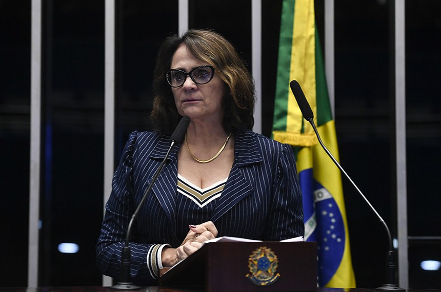 Em discurso, à tribuna, senadora Damares Alves (Republicanos-DF).