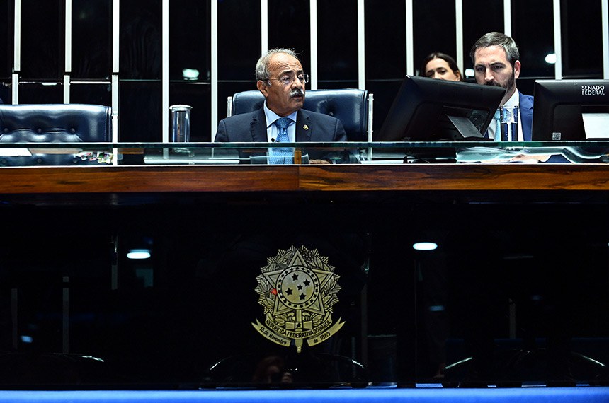 Mesa: 
1º suplente da Mesa do Senado Federal, senador Chico Rodrigues (PSB-RR); 
secretário-geral da Mesa do Senado Federal, Danilo Augusto Barboza de Aguiar.