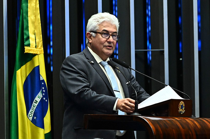 À tribuna, em discurso, senador Astronauta Marcos Pontes (PL-SP). 