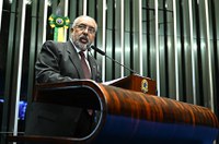 Paim defende redução de jornada de trabalho para 36 horas semanais