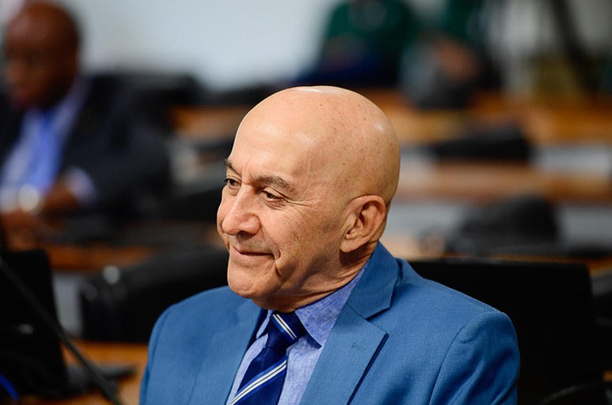 À bancada, relator do PL 6.046/2019, senador Confúcio Moura (MDB-RO).