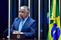 Girão pede renúncia de Barroso e proteção policial a ex-assessor de Moraes