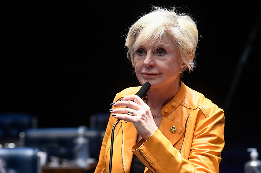 Em pronunciamento, à bancada, senadora Margareth Buzetti (PSD-MT).