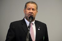 Fraude no INSS: comissão aprova novo convite para Lupi