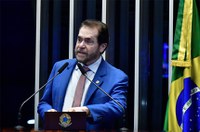 Plínio Valério critica paralisação de pavimentação da BR-319