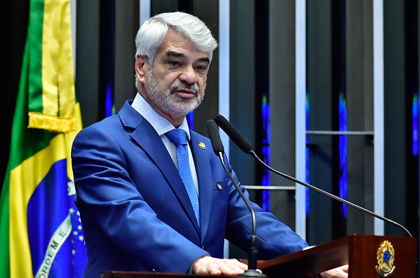 Em pronunciamento, à bancada,