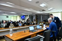 Estímulo à contratação de microempresas em licitações vai ao Plenário