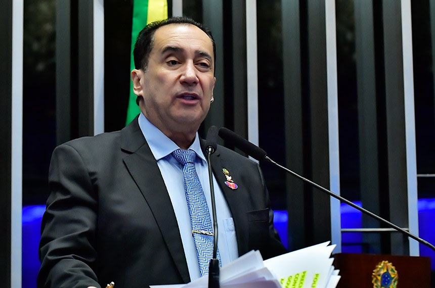 Em discurso, à tribuna,  senador Jorge Kajuru (PSB-GO).