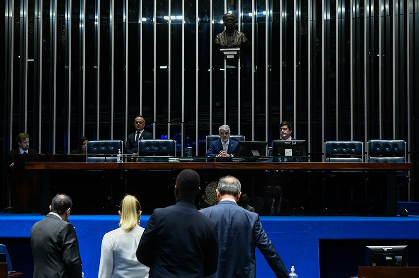 Mesa: 
2º vice-presidente do Senado Federal, senador Humberto Costa (PT-PE);
secretário-geral-adjunto da Mesa do Senado Federal, Ivan Furlan Falconi.