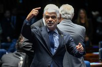 Cotas de 30% para negros em concursos e prazo de 10 anos vão a sanção