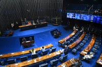 Plenário vota proibição de tatuagens e piercings em animais de estimação