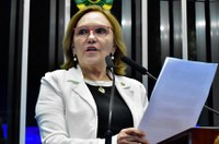 Educação precisa ser antirracista, afirma Zenaide