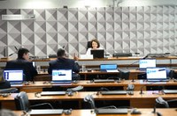 Senadores retornam de visita a presos na Argentina e devem apresentar relatório