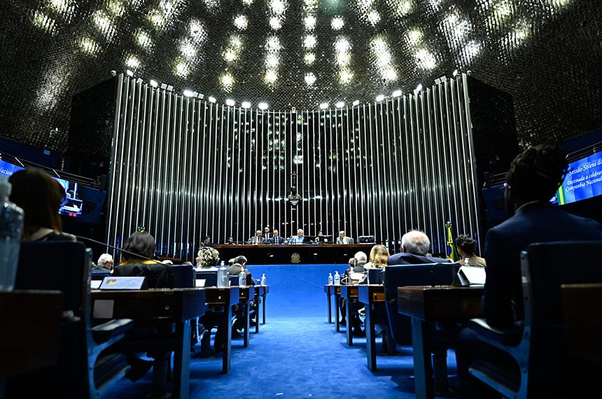 Mesa:
requerente desta sessão, senador Paulo Paim (PT-RS);
presidente da Companhia Nacional de Abastecimento (Conab), João Edegar Pretto;
presidente e requerente desta sessão, senador Sérgio Petecão (PSD-AC);
diretora da Secretaria Legislativa do Congresso Nacional, Roberta Lys de Moura Rochael;
requerente desta sessão deputado José Airton (PT-CE).