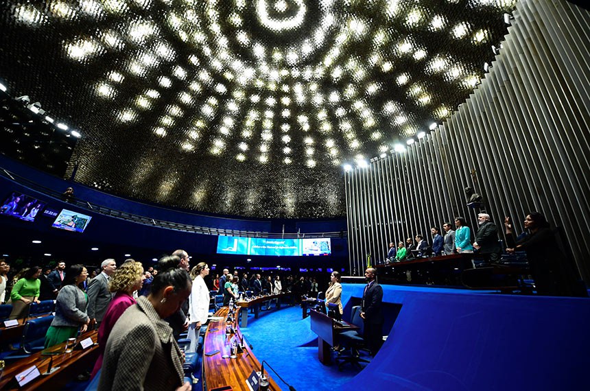 Mesa:
deputado Defensor Stélio Dener (Republicanos-RR);
presidente da Associação Nacional das Defensoras e Defensores Públicos Federais (Anadef), Luciana Grando Bregolin Dytz;
defensor Público-Geral Federal, Leonardo Cardoso de Magalhães;
presidente e requerente desta sessão, senador Jorge Kajuru (PSB-GO);
secretário desta sessão;
defensor Público-Geral do Estado do Amapá, José Rodrigues dos Santos Neto;
presidente da Associação Nacional das Defensoras e Defensores Públicos (Anadep), Fernanda Fernandes;
presidente do Conselho Nacional das Defensoras e Defensores Públicos-Gerais (Condege), Oleno Inácio de Matos.