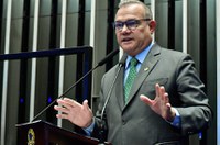 Aprovada por unanimidade, PEC que amplia proteção pública a idosos vai à Câmara