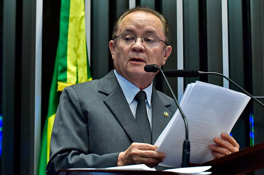À tribuna, em discurso, senador Zequinha Marinho (Podemos-PA).