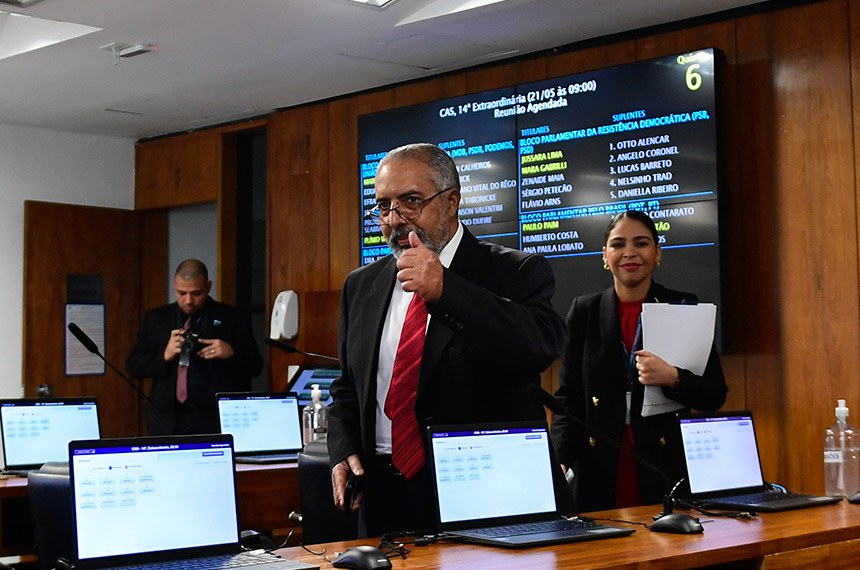 Bancada:
senador Paulo Paim (PT-RS).