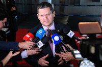 Davi informa que vai convocar sessão do Congresso para o dia 17 de junho