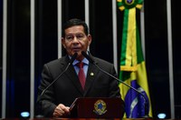 Mourão critica medidas fiscais e diz que governo está "perdido"