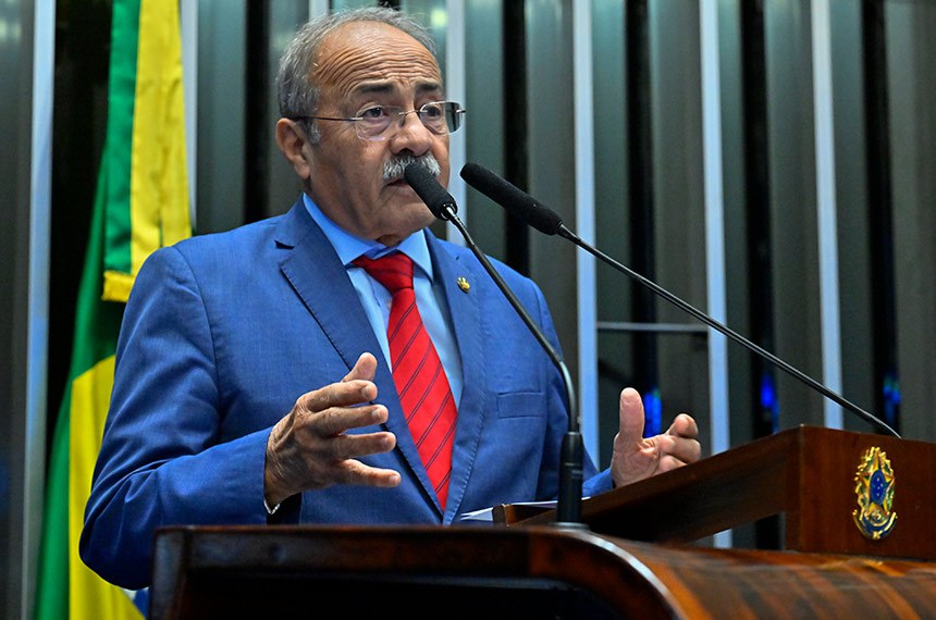 Em discurso, à tribuna, senador Chico Rodrigues (PSB-RR).
